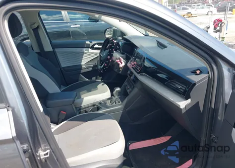 2022 Volkswagen Taos 1.5T S z USA, uszkodzony, nr VIN 3VVMX7B21NM032255